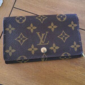 Authentic Louis Vuitton Compact Wallet